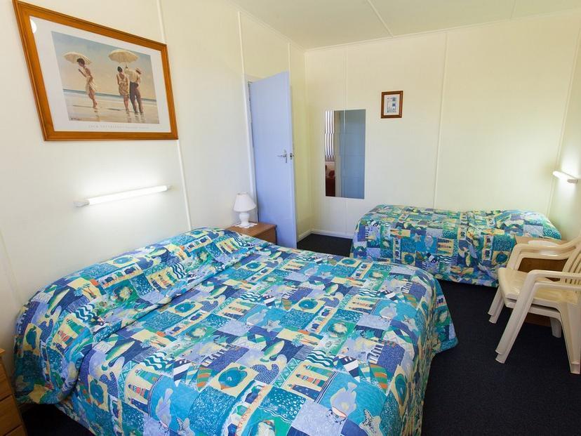 モドラズ アパートメンツ タンビー ベイ Tumby Bay エクステリア 写真
