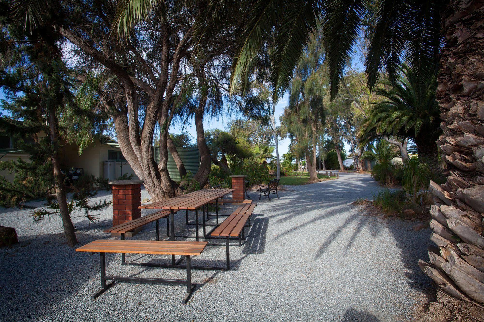 モドラズ アパートメンツ タンビー ベイ Tumby Bay エクステリア 写真